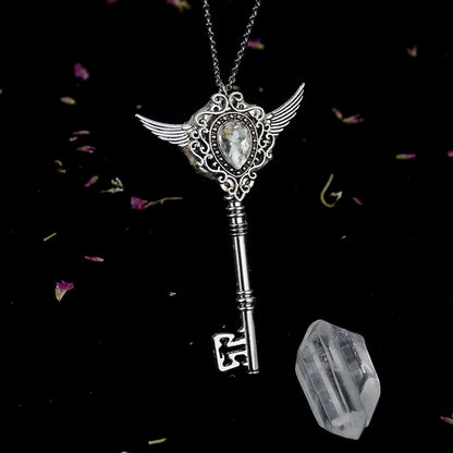 Crystal Enchanted Key Pendant - A Gateway to Mystical Realms